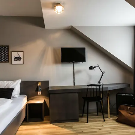 Hotel Bold Frankfurt Messe 3*